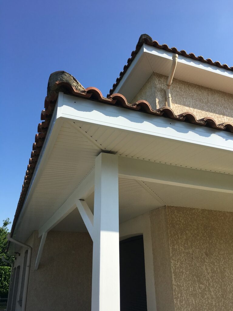 Rénovation gouttières et sous face aluminium