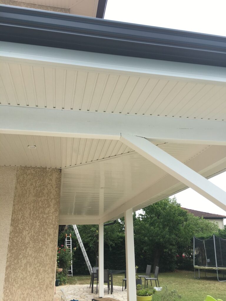 Rénovation gouttières et sous face aluminium