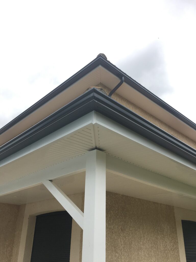 Rénovation gouttières et sous face aluminium