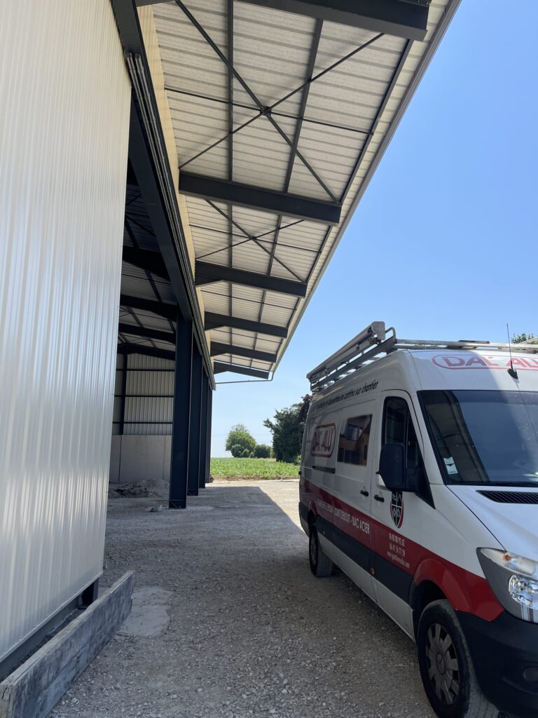 Gouttières G400 et Descentes en diamètre 100 Bleu Ardoise
