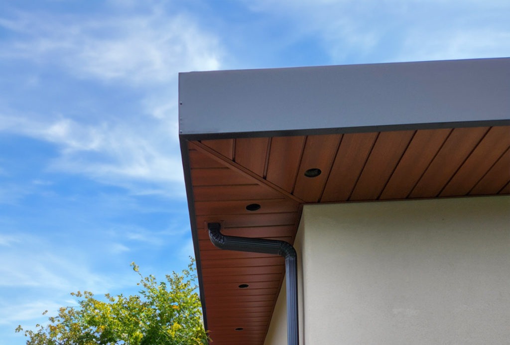 Avancée de toit aluminium à Antibes